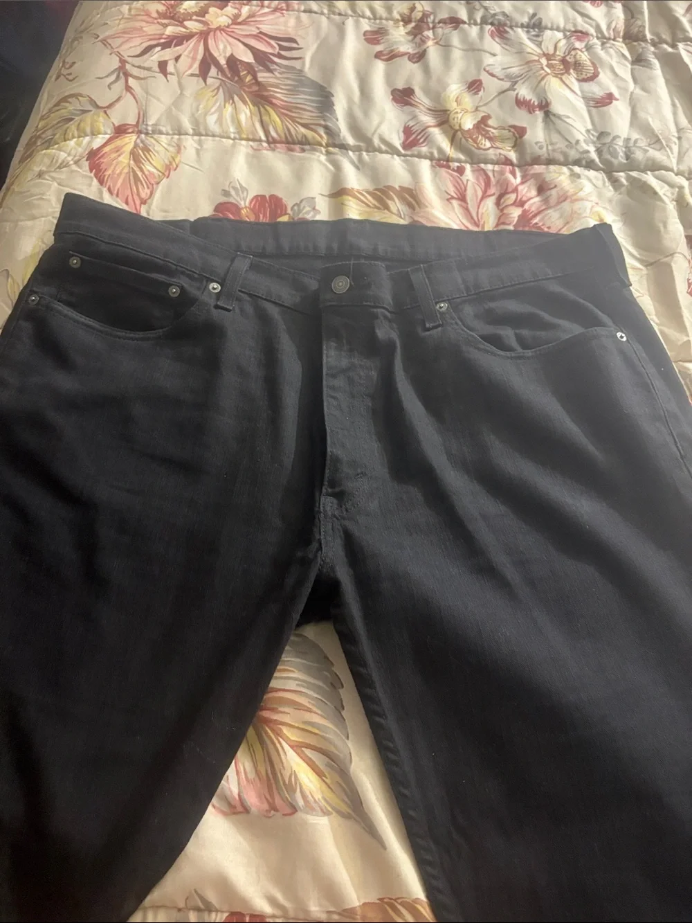 Levi's Men's Black Slim Straight Jeans